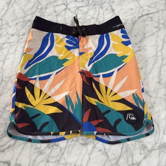 Quiksilver High Line Board Shorts Boys Youth 12 Tropical Print Drawstring